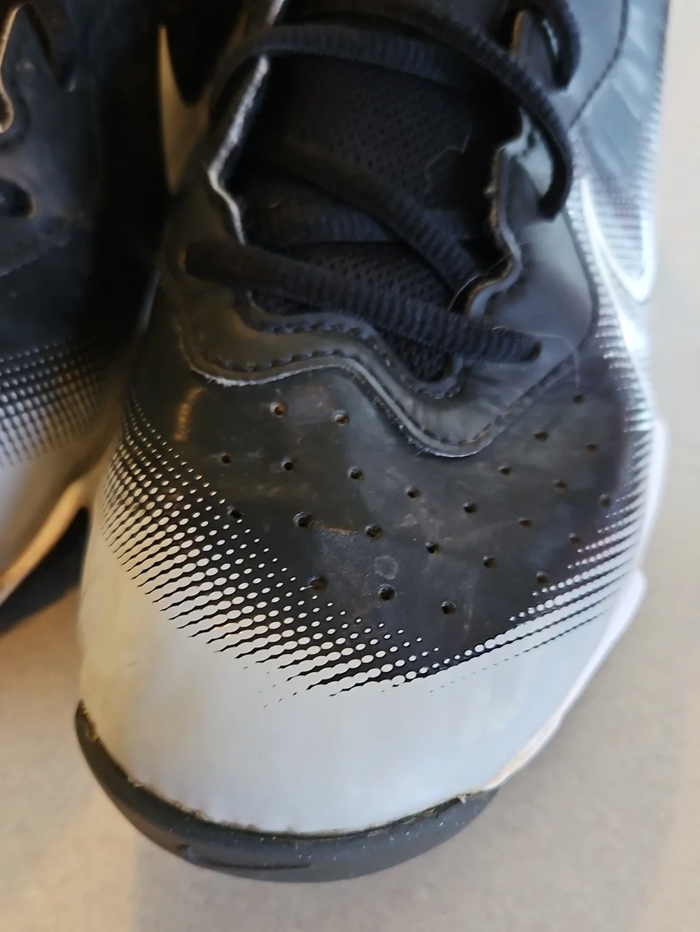 Nike Youth Black Baseball Cleats